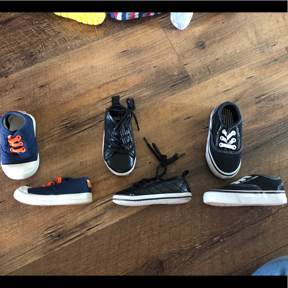 Lot of toddler boys boots and shoes - Picture 4 of 5